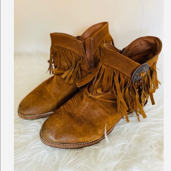 Sam Edelman Shoes - NWOT Sam Edelman Sidney Fringe Cowboy bootie sz 6